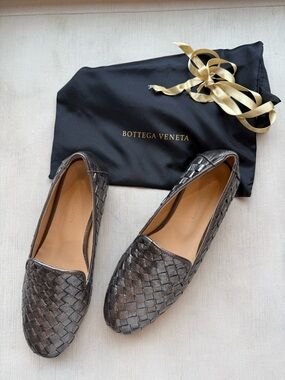 Bottega Veneta Metallic Woven Leather Loafers - Pewter